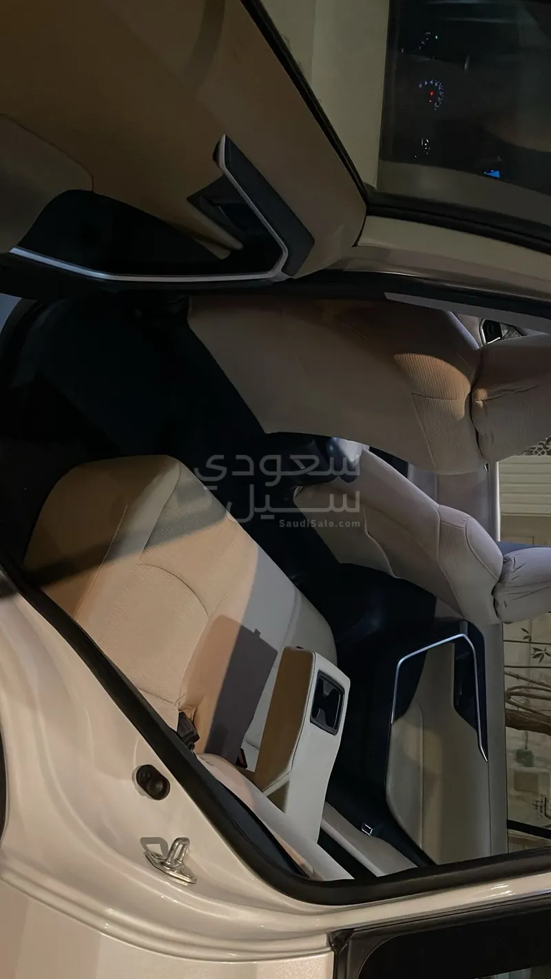 2023 تويوتا راف 4