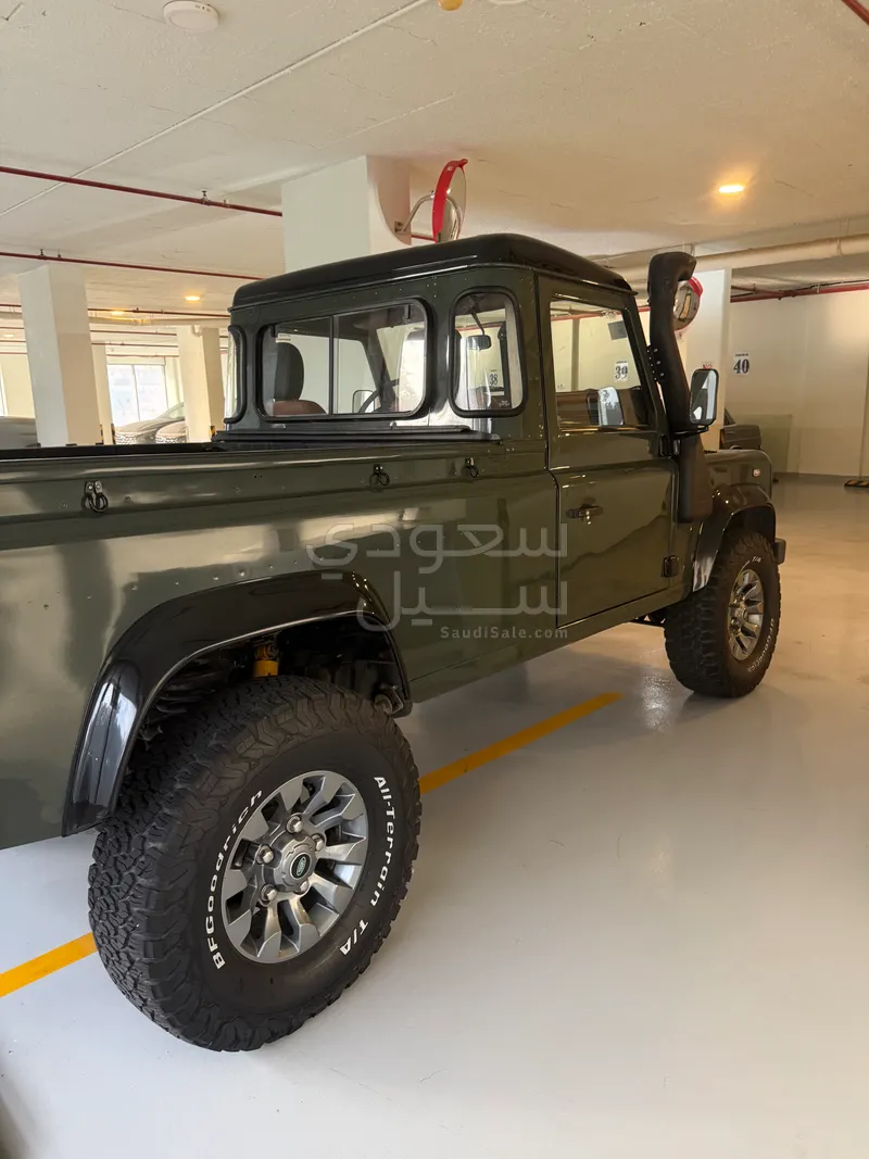 2000 لاند روفر ديفيندر 110 ادفانتشر