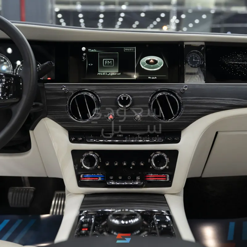 2023 رولز رويس قوست