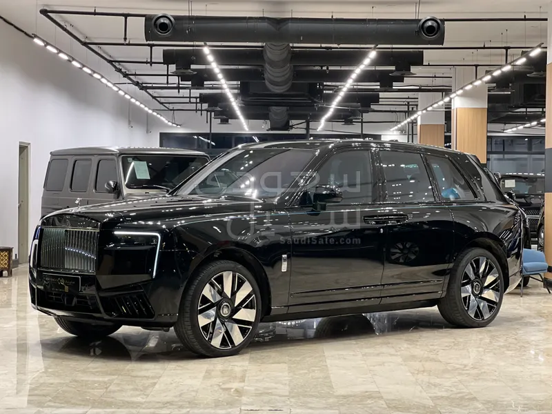 2025 رولز رويس كولينان سلفر بادج