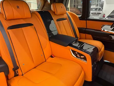 2025 رولز رويس كولينان بلاك بادج