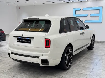 2025 رولز رويس كولينان بلاك بادج