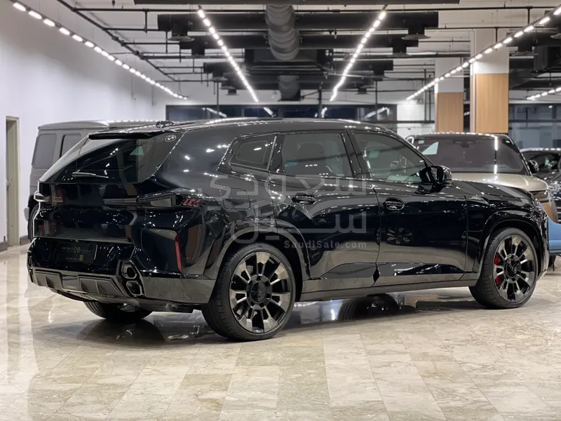 2024 بي ام دبليو اكس ام