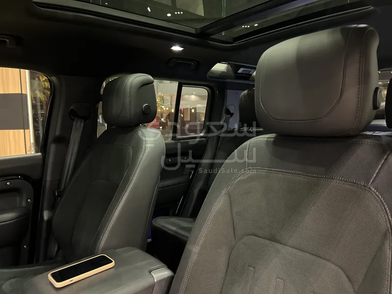 2024 لاند روفر ديفيندر اكس داينمك