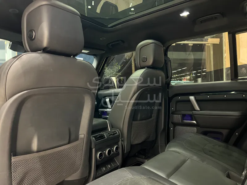 2024 لاند روفر ديفيندر اكس داينمك