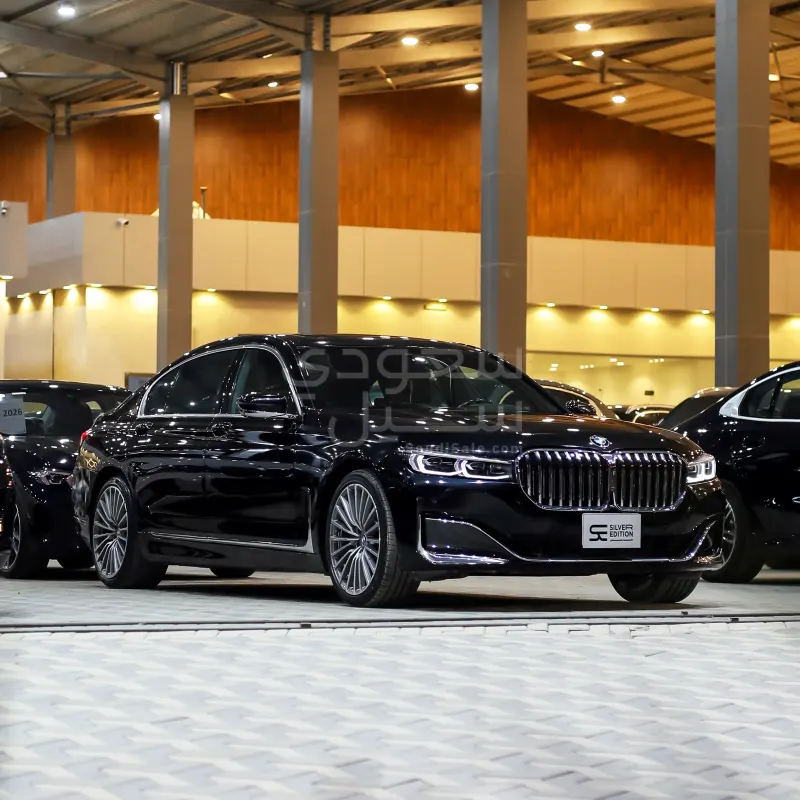 2021 بي ام دبليو الفئة السابعة 730 إل أي