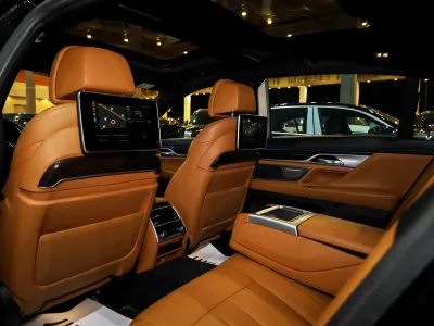 2021 بي ام دبليو الفئة السابعة 730 إل أي