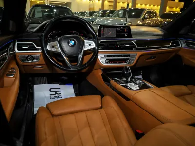 2021 بي ام دبليو الفئة السابعة 730 إل أي