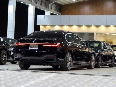 2021 بي ام دبليو الفئة السابعة 730 إل أي