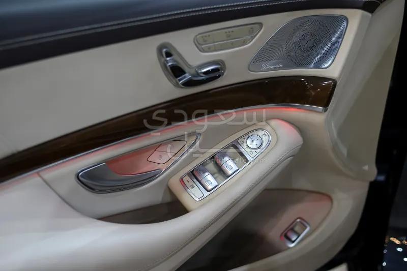 2015 مرسيدس - بنز إس 550