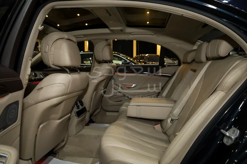 2015 مرسيدس - بنز إس 550