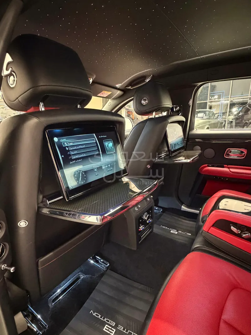 2023 رولز رويس قوست بلاك بادج