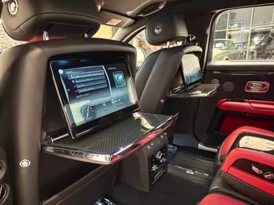 2023 رولز رويس قوست بلاك بادج