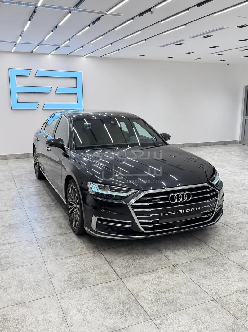 2020 اودي اي 8 ال