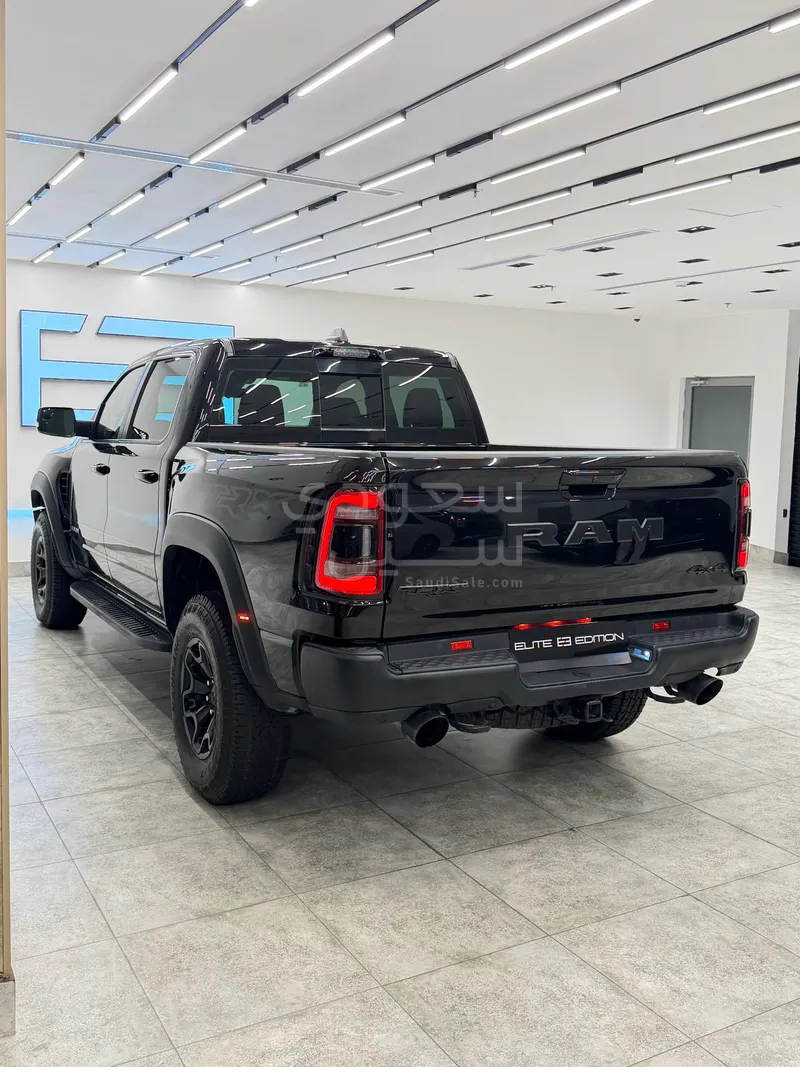 2022 دودج رام تي ار اكس