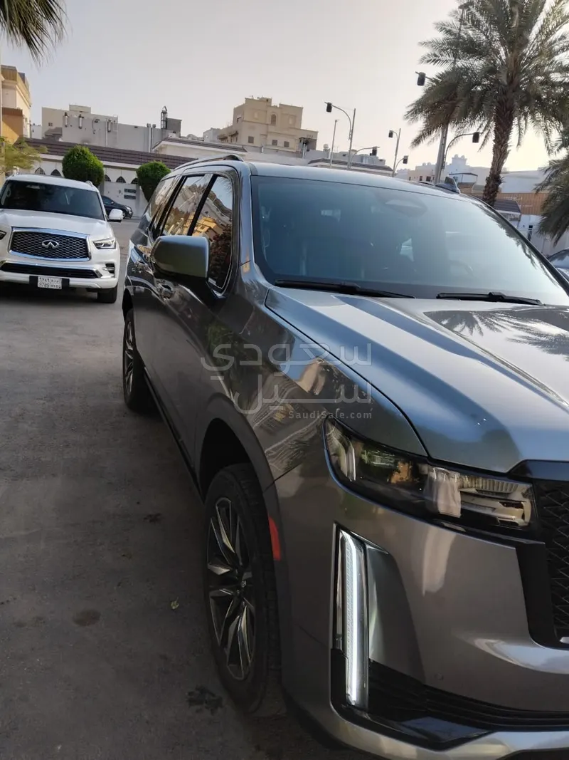 2021 كاديلاك اسكاليد في