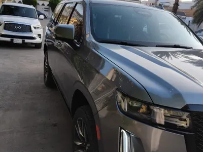 2021 كاديلاك اسكاليد في