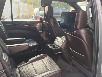 2021 كاديلاك اسكاليد في