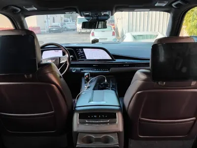 2021 كاديلاك اسكاليد في