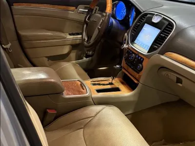 2013 كرايسلر 300 هيمى