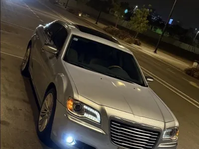 2013 كرايسلر 300 هيمى