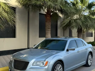 2013 كرايسلر 300 هيمى