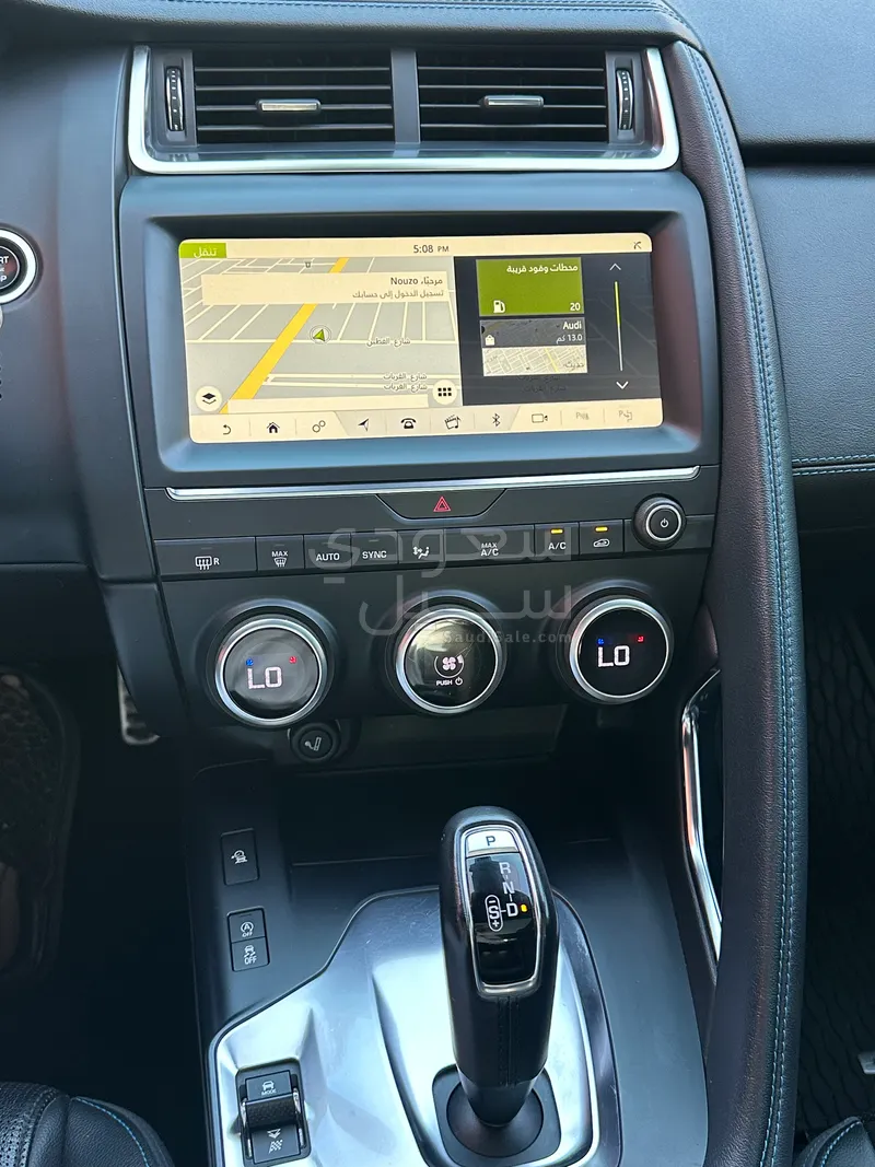 2018 جاكوار اي-بيس