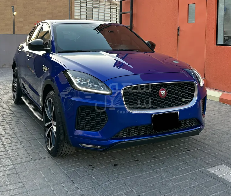 2018 جاكوار اي-بيس