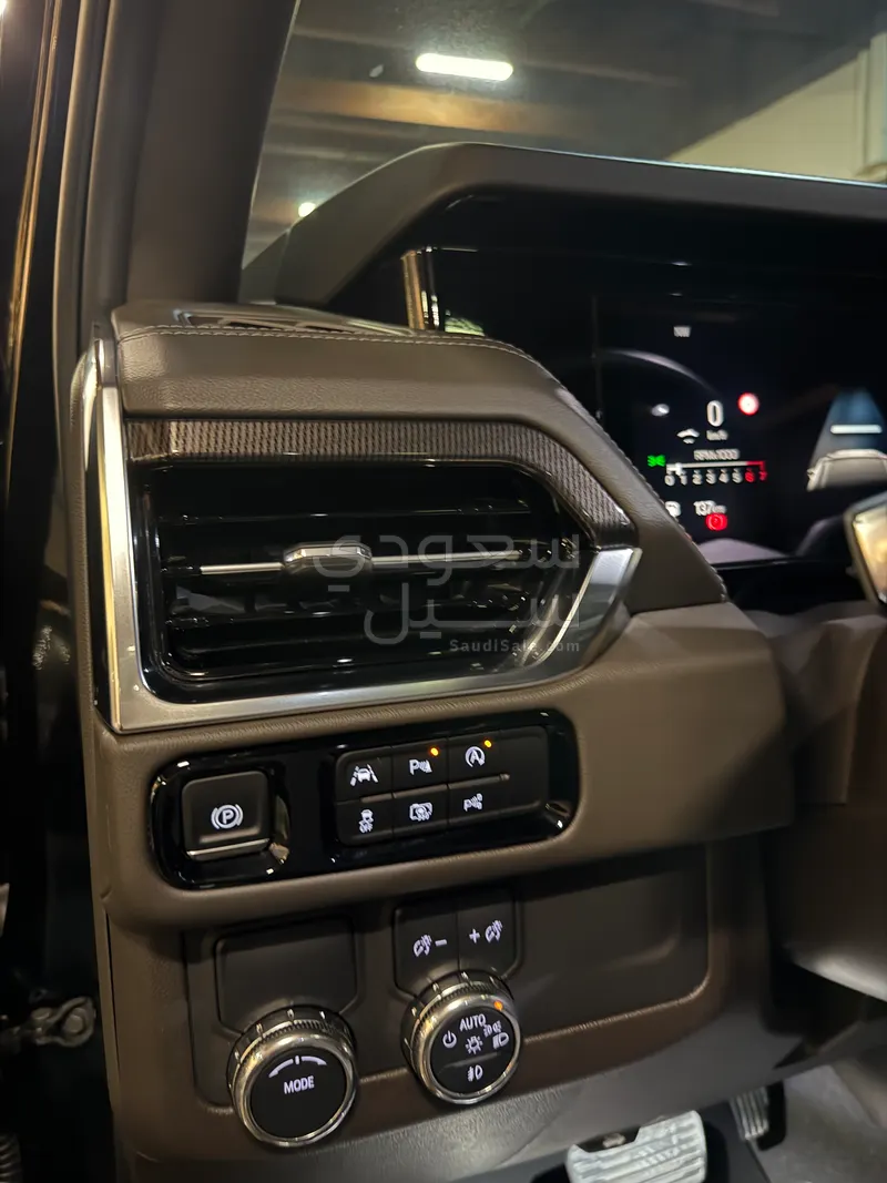 2025 جي ام سي يوكون اليفيشن