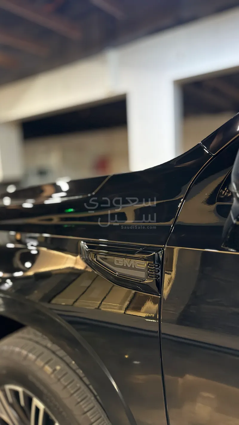 2025 جي ام سي يوكون اليفيشن