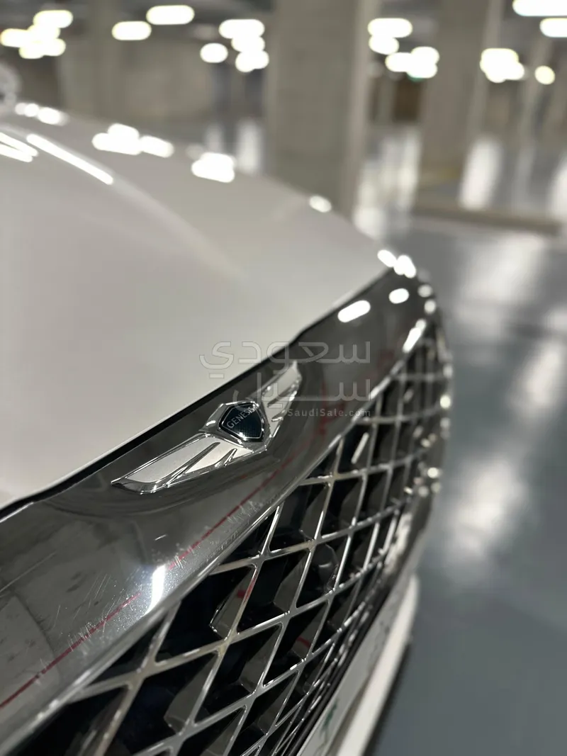 2021 جينيسيس جي في 80