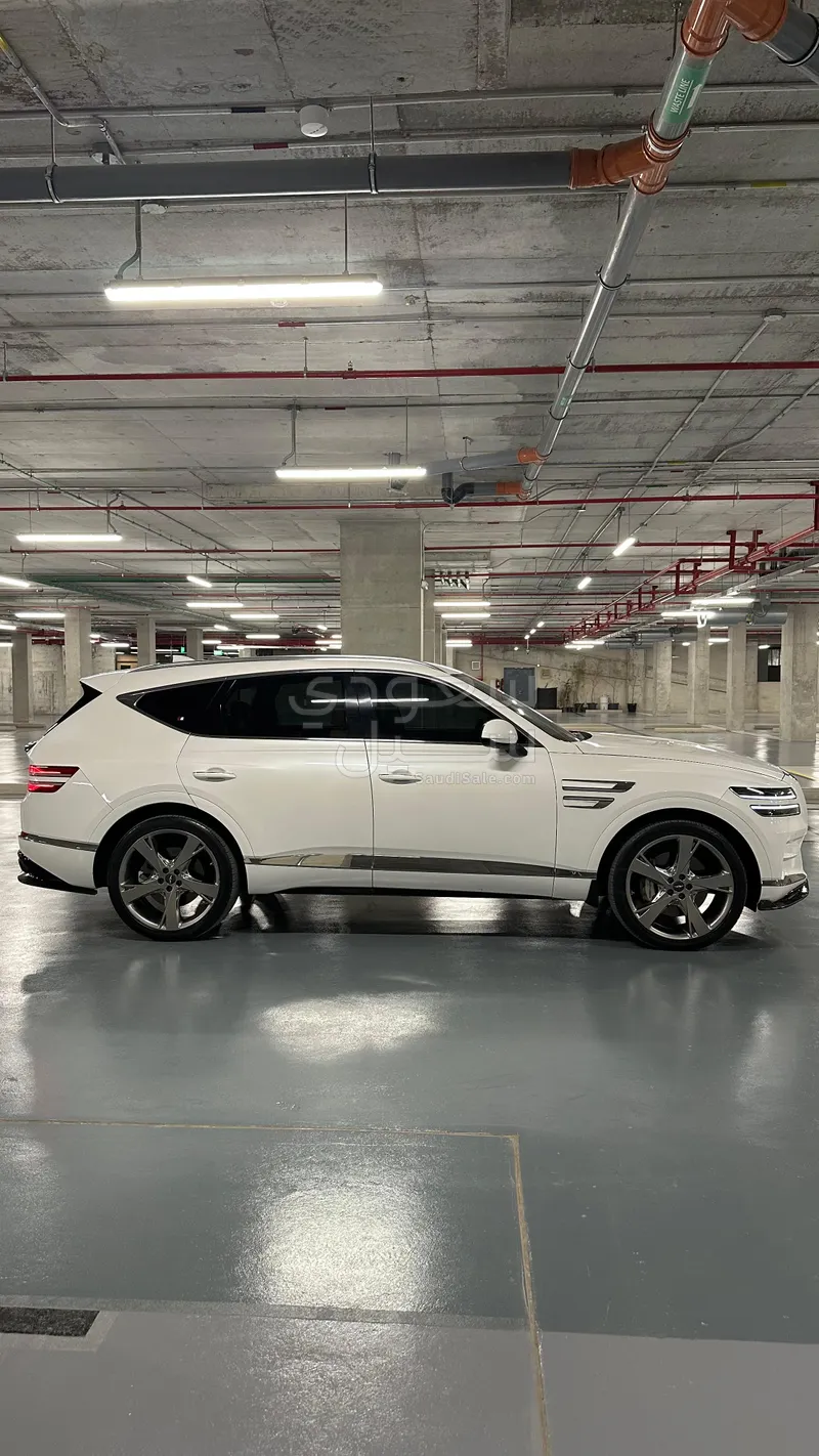 2021 جينيسيس جي في 80