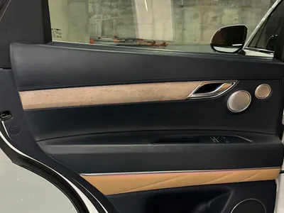 2021 جينيسيس جي في 80