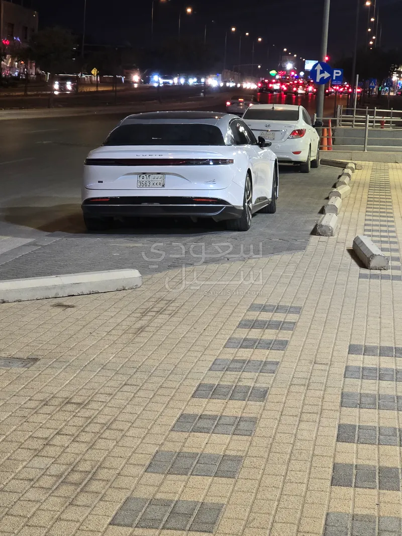 2023 لوسيد جراند تورينج