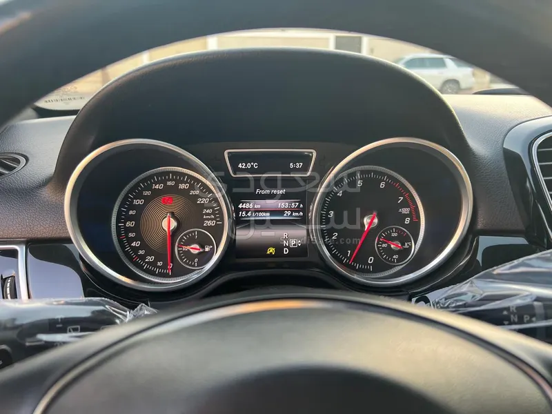 2016 مرسيدس - بنز جي إل إي 400