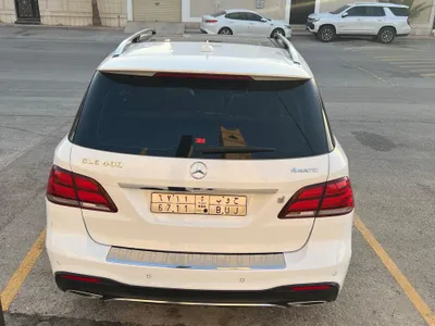 2016 مرسيدس - بنز جي إل إي 400