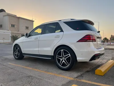 2016 مرسيدس - بنز جي إل إي 400