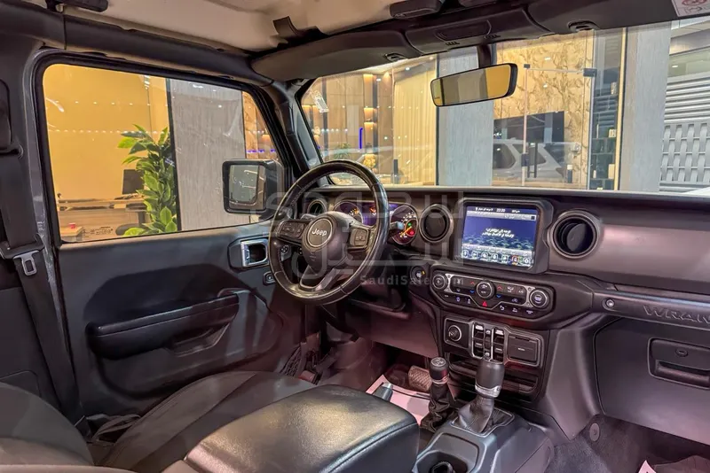 2021 جييب رانجلر سبورت