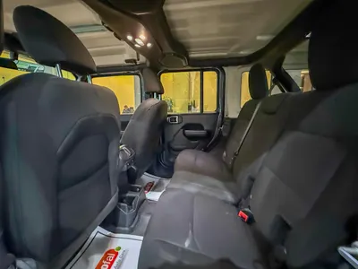 2021 جييب رانجلر سبورت