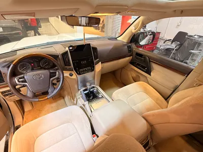 2018 تويوتا لاند كروزر جي اكس ار