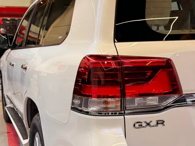 2018 تويوتا لاند كروزر جي اكس ار