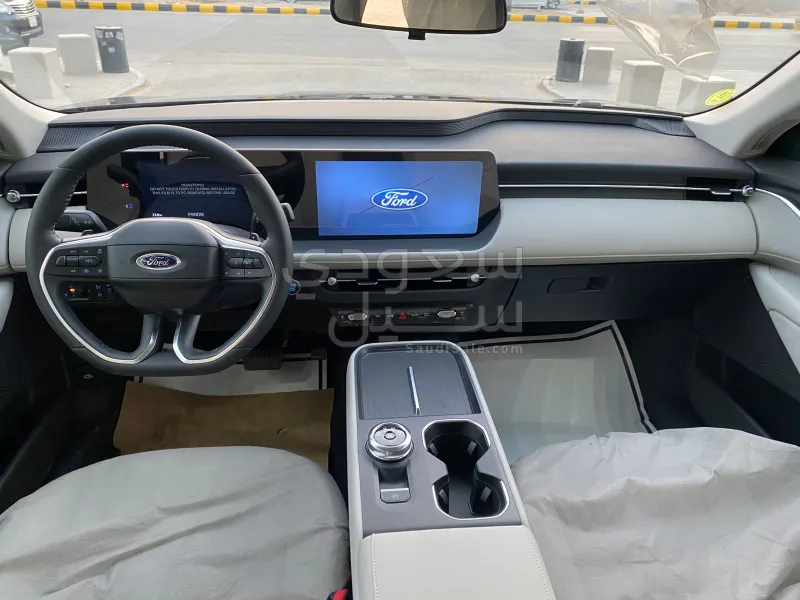 2026 فورد توروس ترند