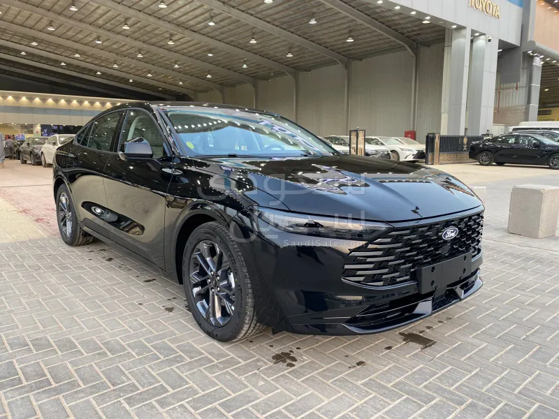 2026 فورد توروس ترند