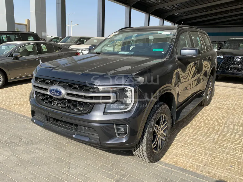 2025 فورد ايفرست