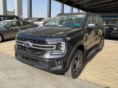 2025 فورد ايفرست