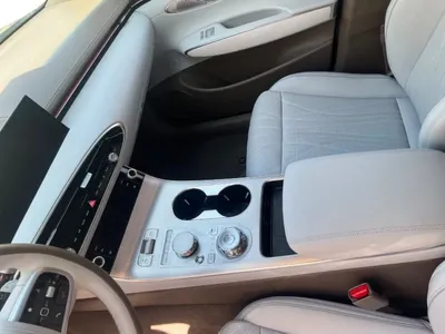 2025 جينيسيس جي في 70