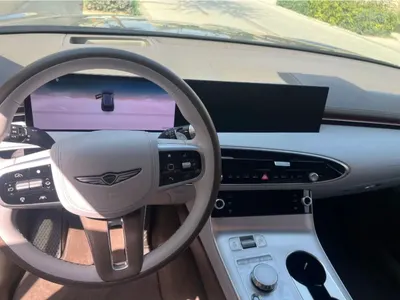 2025 جينيسيس جي في 70