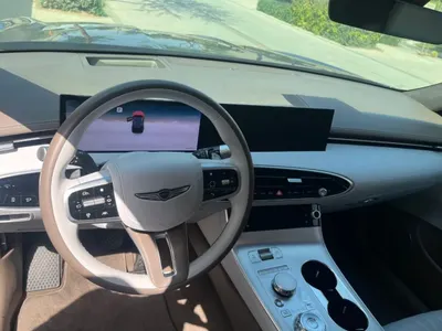 2025 جينيسيس جي في 70