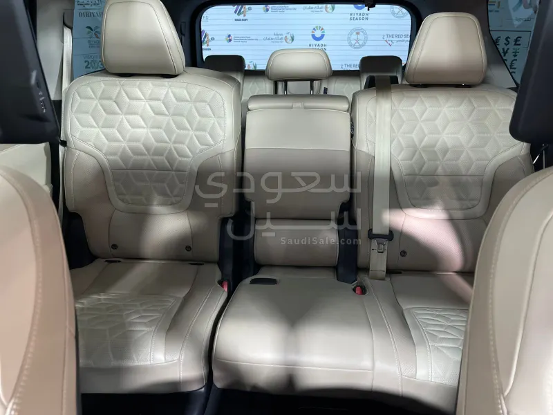 2025 نيسان باترول بلاتينيوم