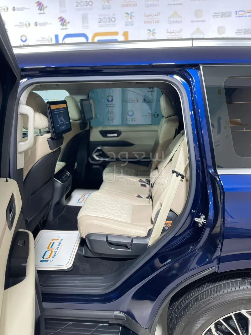 2025 نيسان باترول بلاتينيوم